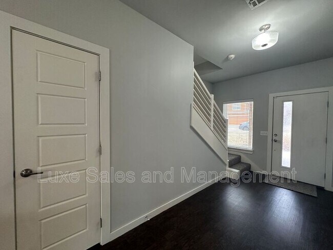 Photo - 17605 Hampton Park Dr Unit #B