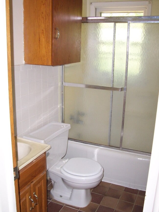 Photo - 2110 Elm Ln Unit 1