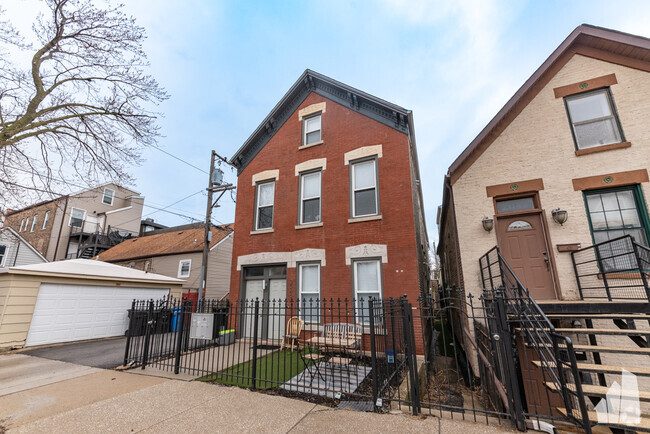 Building Photo - 2045 N Wolcott Ave Unit 1F Rental