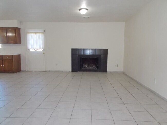 Photo - Charming 3-Bedroom, 2-Bath Single-Story Ho...