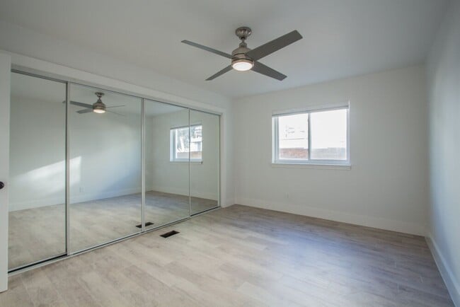 Photo - Knoxwood Apartments - Updated Units!