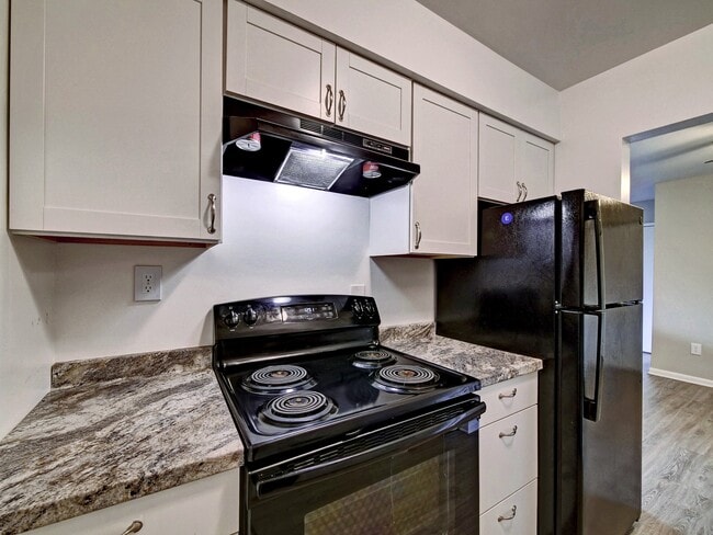 Highland Club Apartments