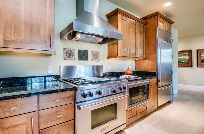 Photo - 8 Biltmore Est Unit 112