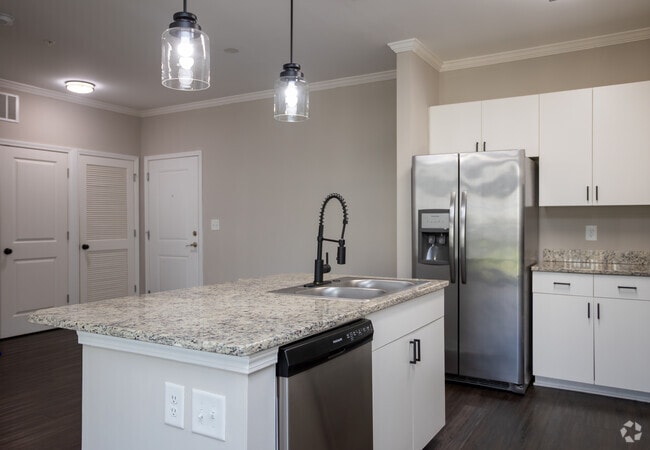 2BR,2BA - 1,060SF - Kitchen