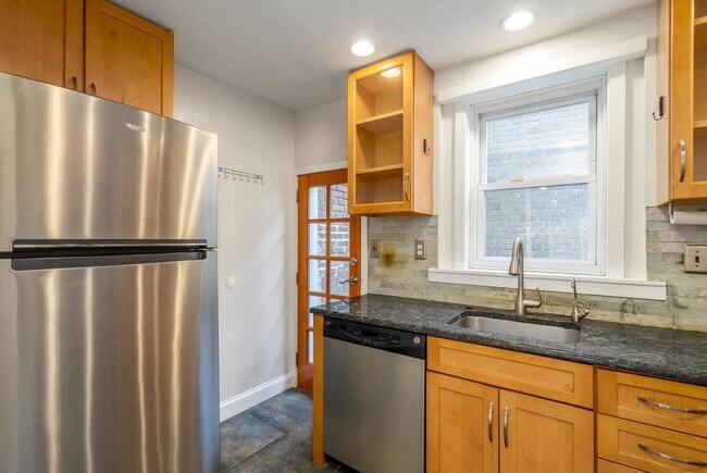 Photo - 802 LeCount St