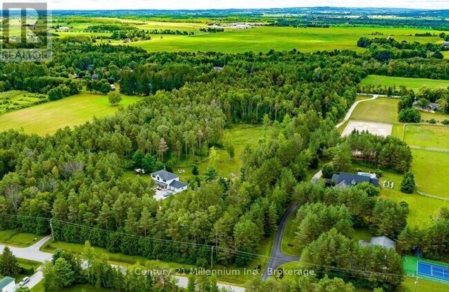 Photo - 9811-7137 Beachwood Rd