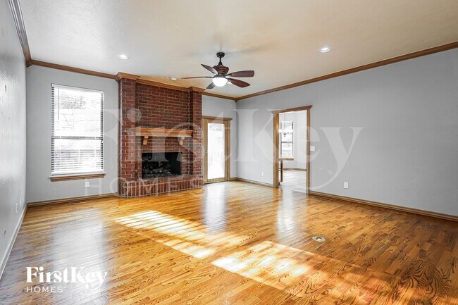 Photo - 13 Berkshire Dr