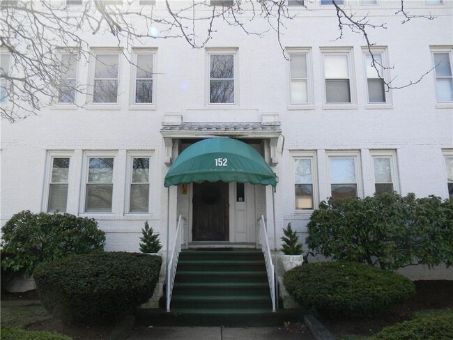 Photo - 152 Elmgrove Ave
