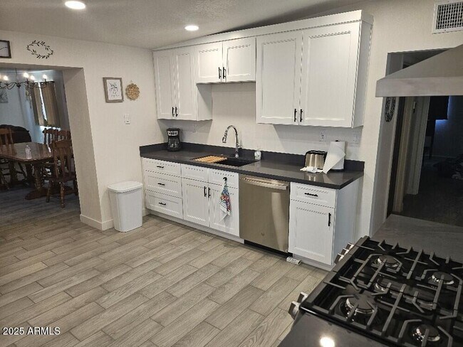 Photo - 2321 N 30th St