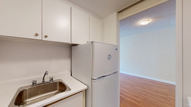 Photo - 335 Cooper St. – The Carillon