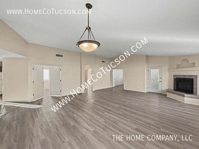 Photo - 2314 Silvergate Pl