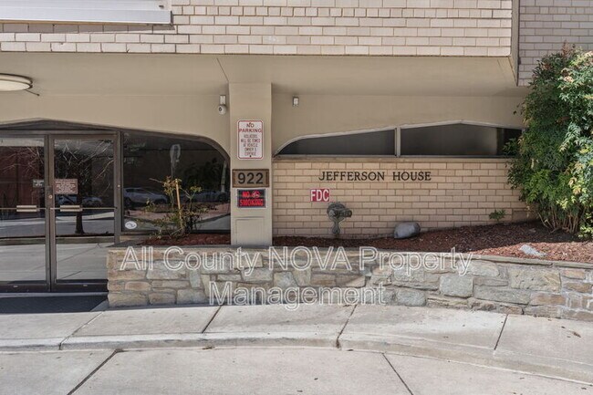 Photo - 922 24th St NW Unidad 321