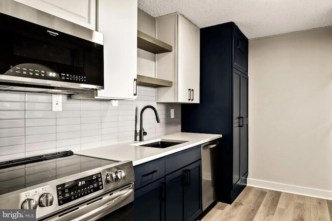 Photo - 1500 Locust St Condo Unit 0B-4202