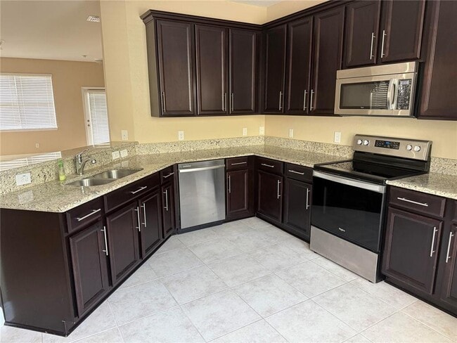 Photo - 7719 Maslin St