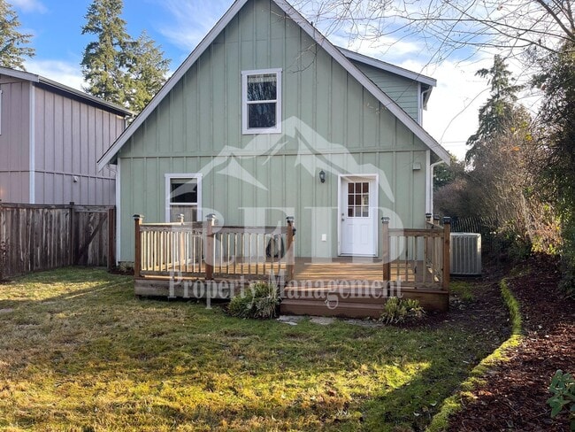 Photo - Craftsman Style 3 Bed/2 Bath Home - Bremerton