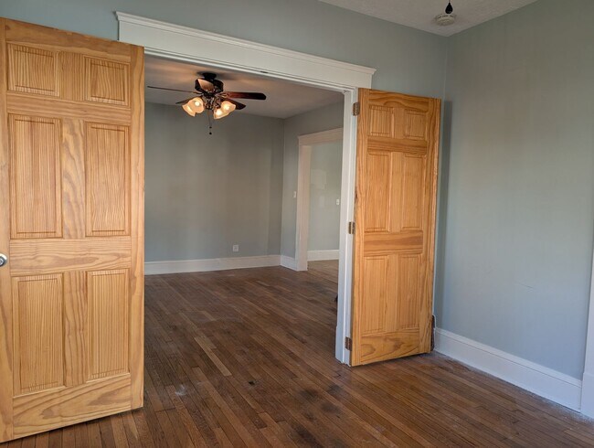 Photo - 1560 Coutant Ave Apartamento Unidad Lower