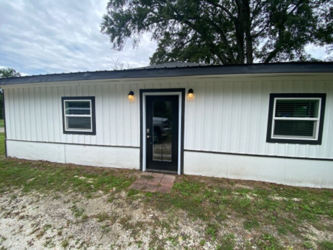 Photo - 103 Short St