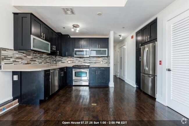 Building Photo - 704 GRAND St Unit 12 Rental