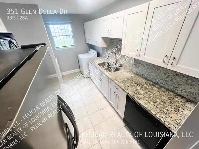 Photo - 351 Glen Della Dr