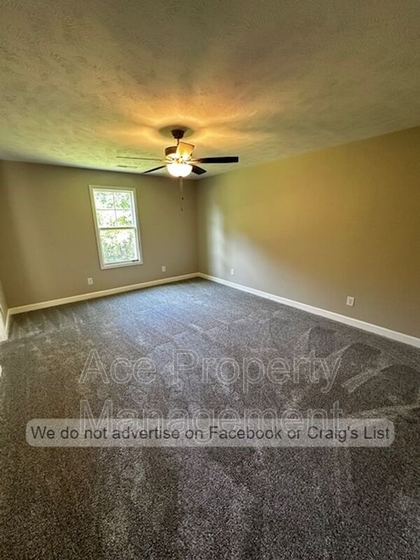 Photo - 4942 Rockfish Rd