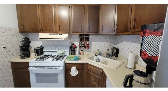 Photo - 3701 N Hoyne Ave Unit 1