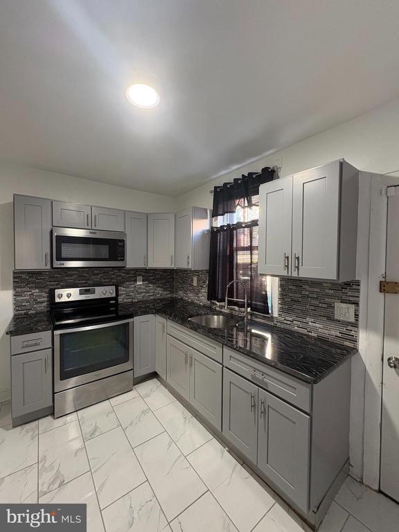 Photo - 3752 N 8th St