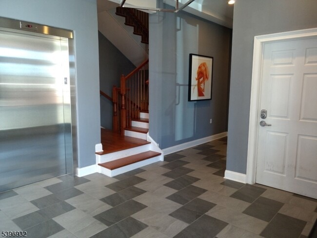 Photo - 459 Main St Apartment