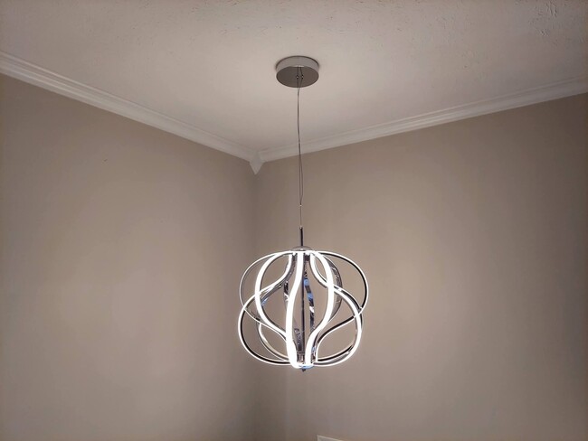 Photo - 520 Spillman Dr