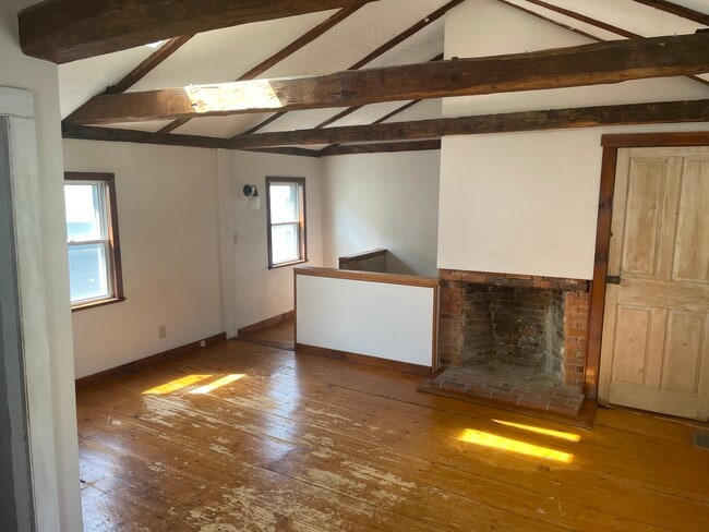 Building Photo - 179 Union St Unit 2 Rental