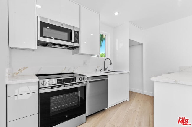 Building Photo - 10941 Christine Way Rental