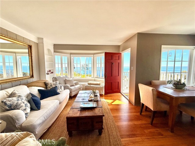 Building Photo - 2344 Glenneyre St