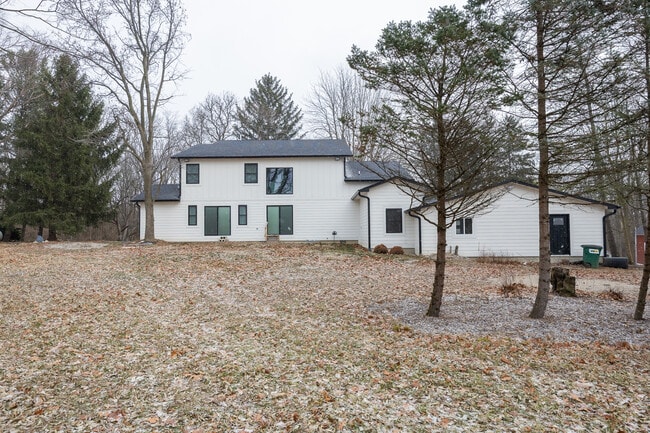 Photo - 7980 Royal Ave