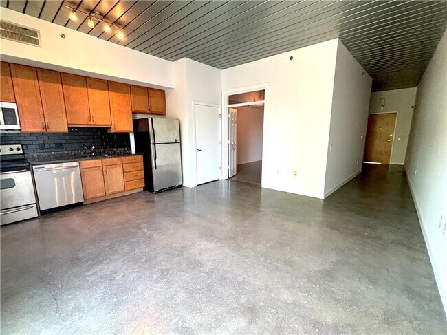 Photo - 620 Glen Iris Dr NE Unit 416