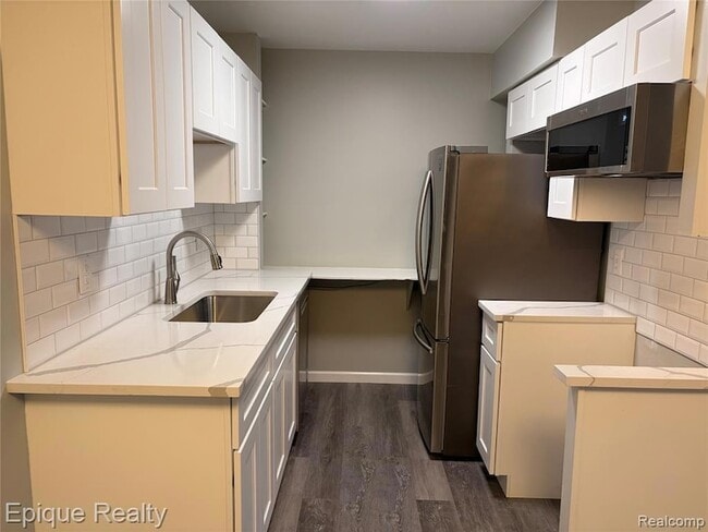 Photo - 6946 Foxthorn Dr Unit 11