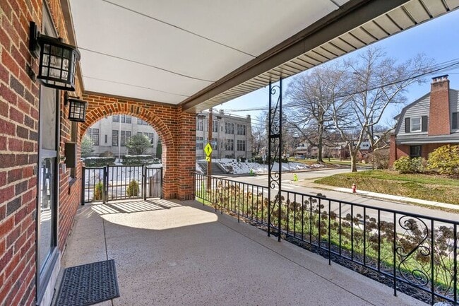 Photo - 431 Bucknell St