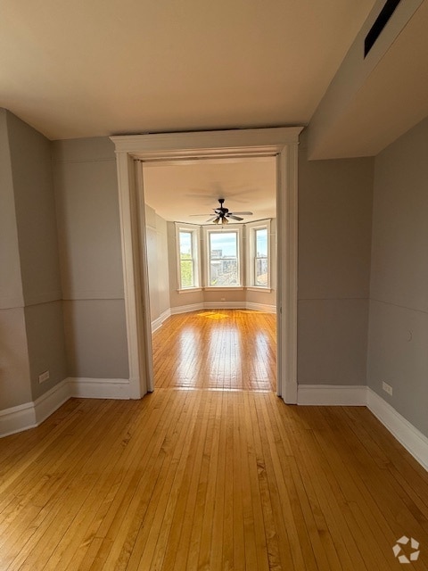 Building Photo - 2138 W 21st Pl Unit 3rd floor Rental