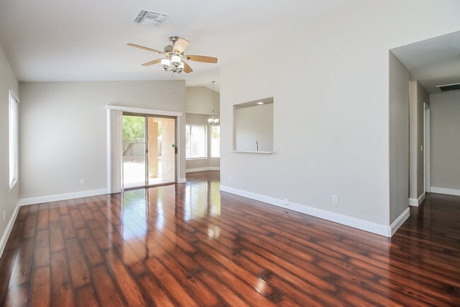Photo - 1617 W Kesler Ln