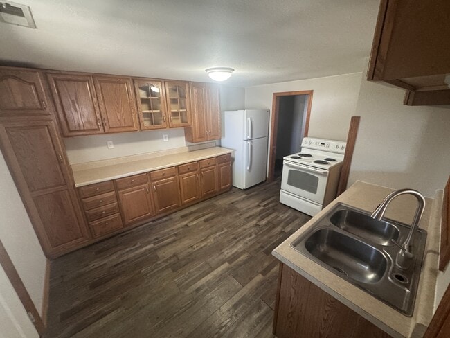 1011 Park Dr