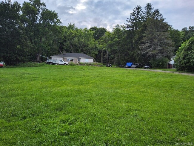 Photo - 1435 NY-208