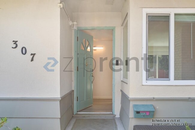 Photo - Unit