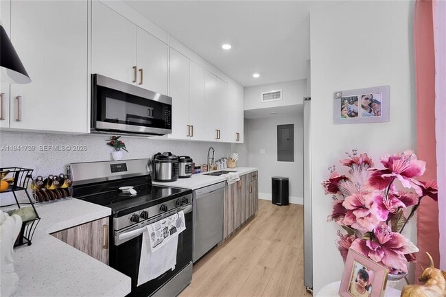 Photo - 3520 SW 88th Pl Unit 2