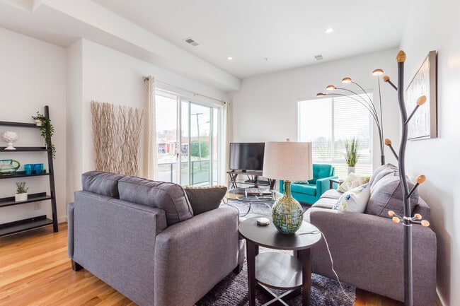 Photo - 3081 W 16th Ave