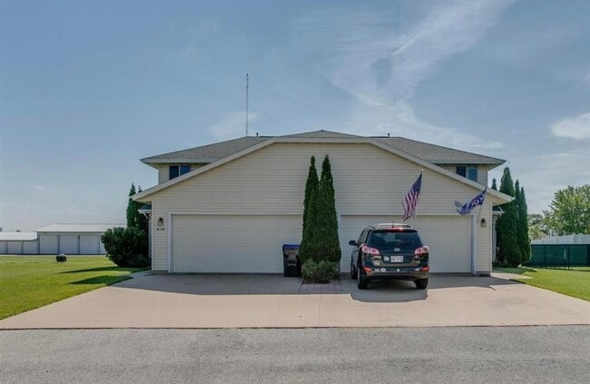 Building Photo - N176 State Park Rd Unit N176