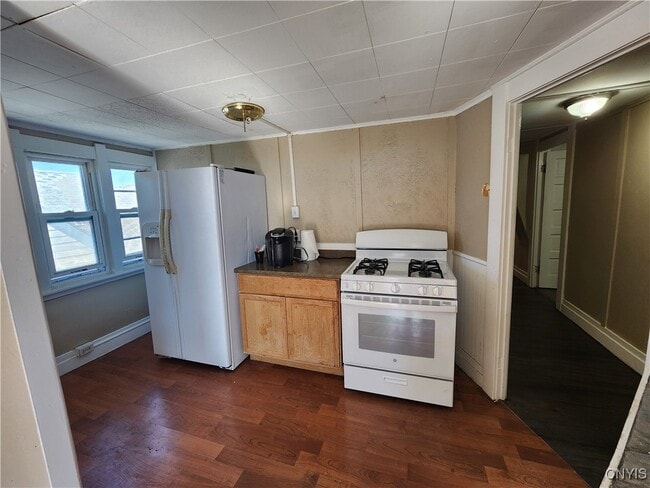 Photo - 927 State St