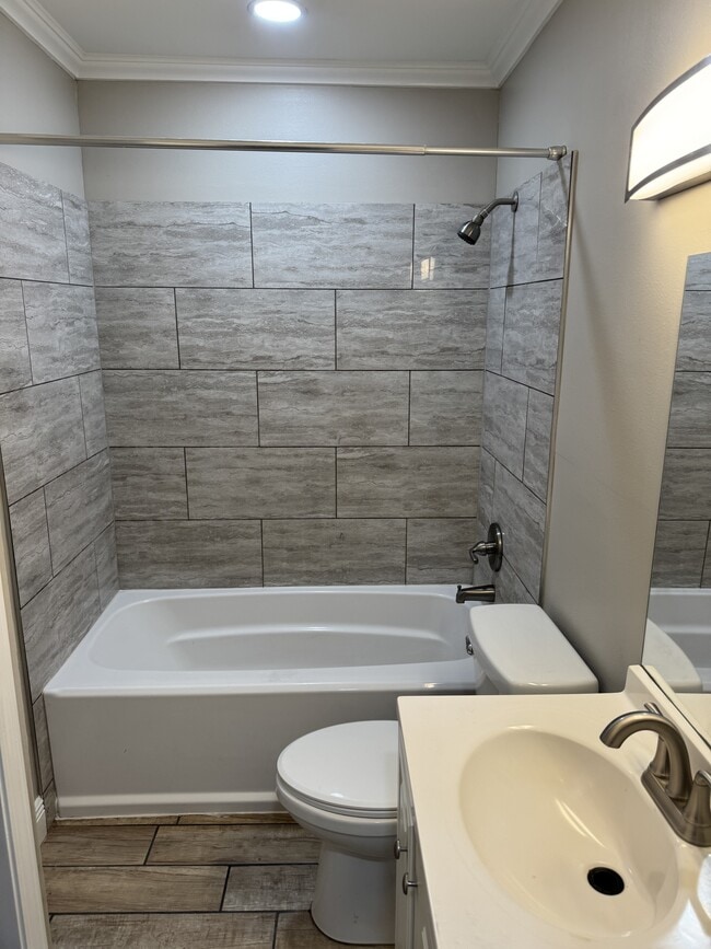 Photo - 30654 Shannon Dr