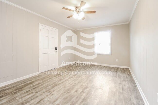 Photo - 706 Woodmont Cir