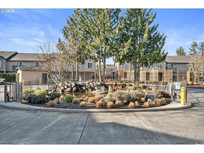 Building Photo - 5264 NE 121st Ave Unit 255 Rental