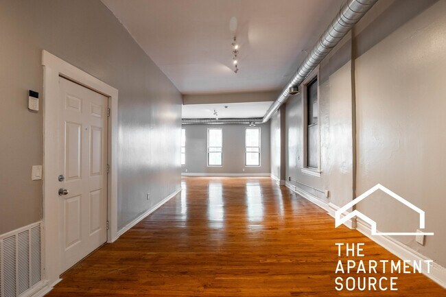 Photo - 1877 N Milwaukee Ave Unit 2