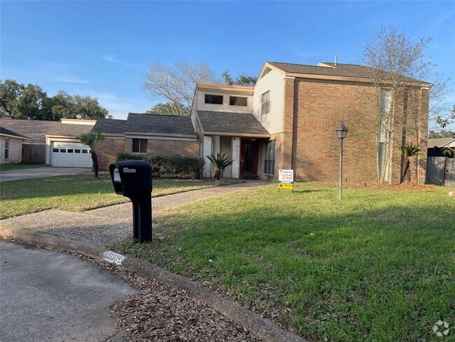 Building Photo - 18002 Hollywell Dr Rental