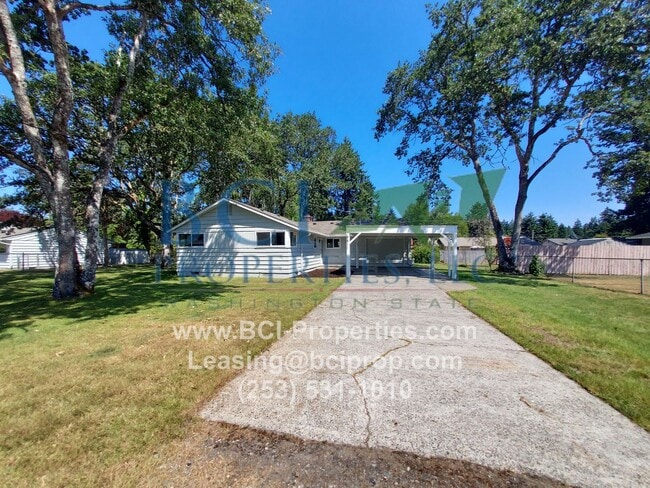 Building Photo - JUST REMODELED!! THIS 3 BEDROOM AVAILABLE 6/15!